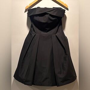 White House Black Market Strapless Black with Black Tulle Pockets Fit & Flare 12